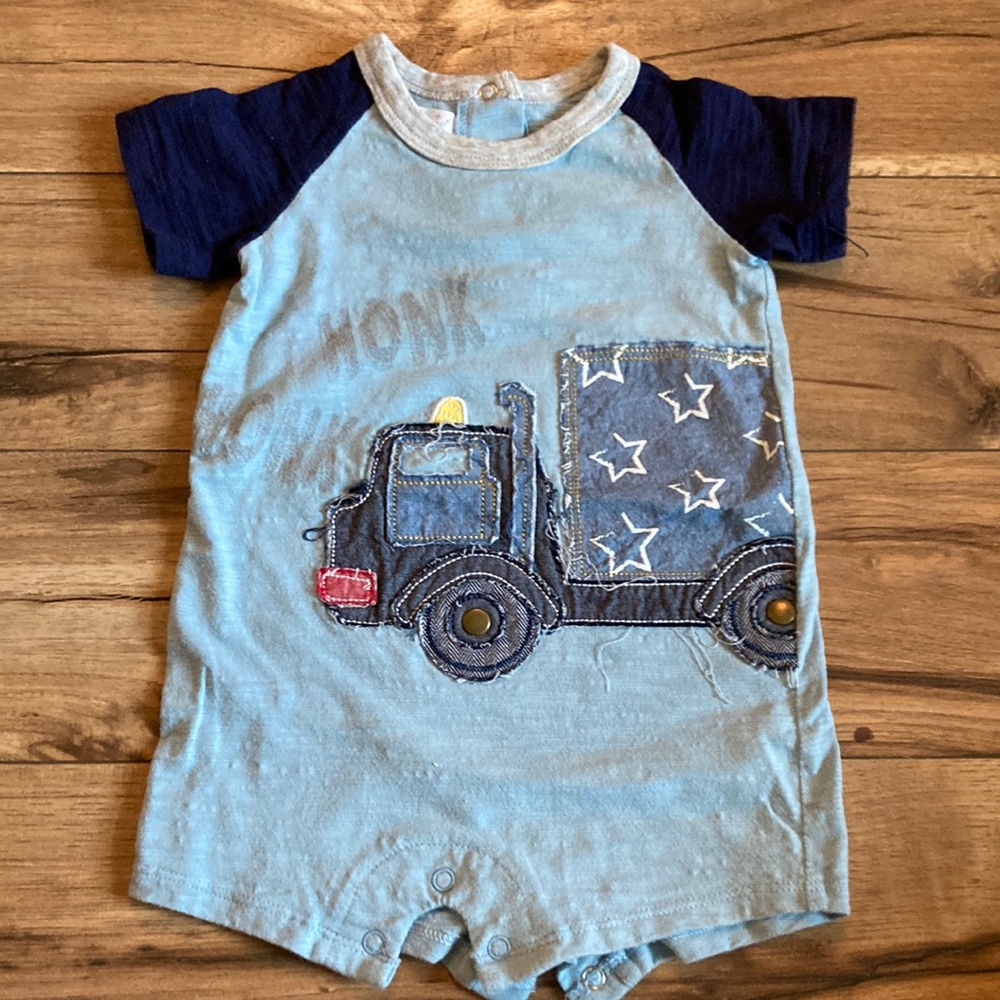 Mudpie dump truck 9-12 months